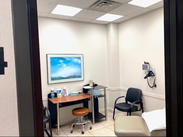 More Photos Of 3326 Watters Rd, Pasadena Medical For Sale