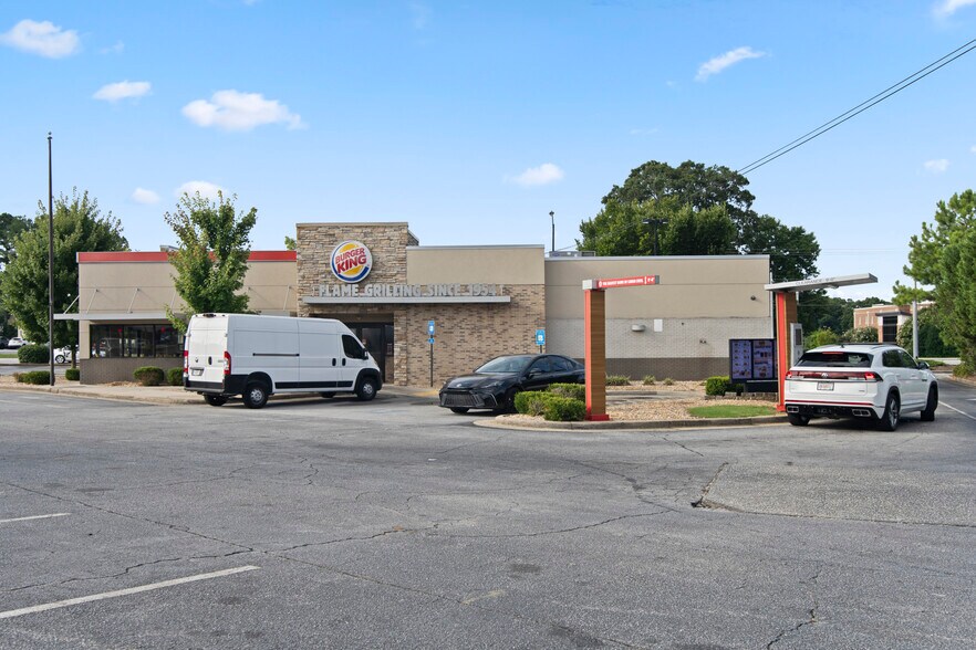 More Photos Of 2357 Main St East, Snellville Fast Food For Sale