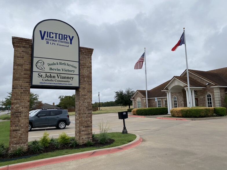 Primary Photo Of 501 N Nolan River Rd, Cleburne Office For Lease