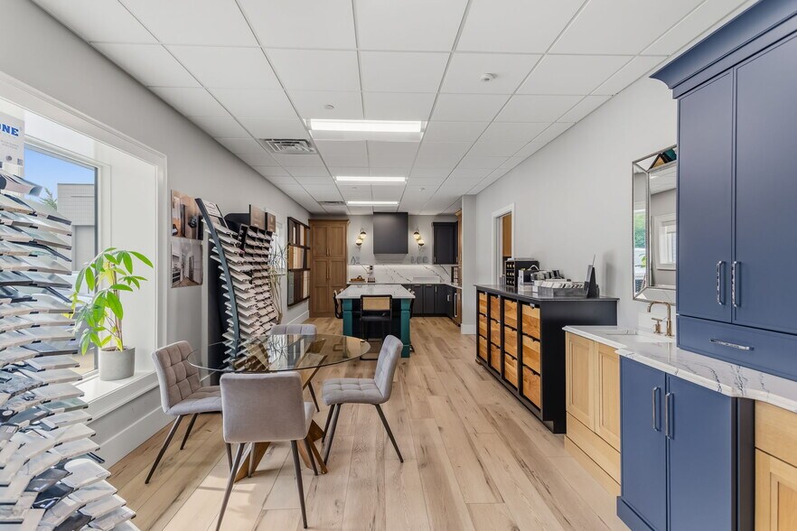 More Photos Of 850 Maple Ave, Holland Industrial For Sale