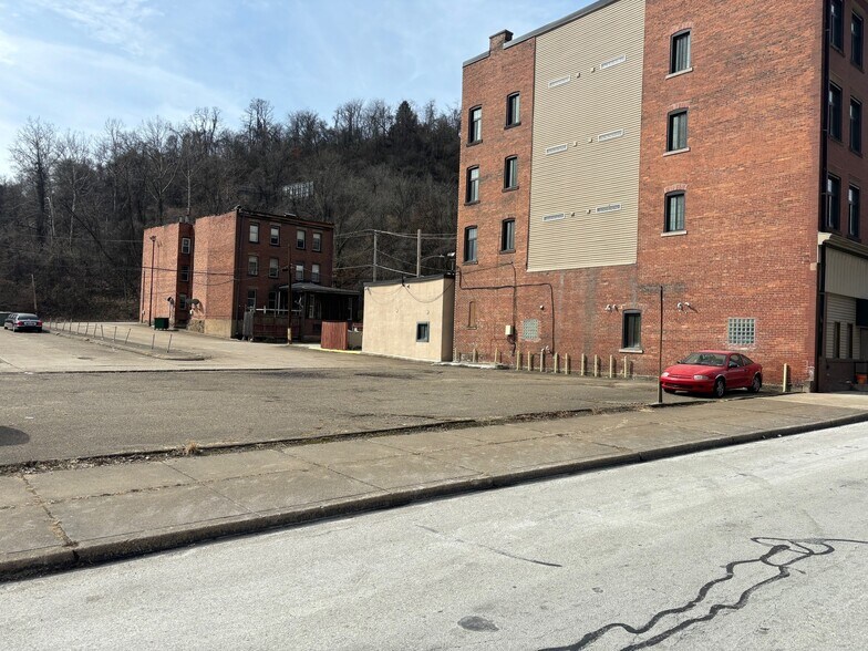 More Photos Of 200 Electric Ave, East Pittsburgh Apartments For Sale