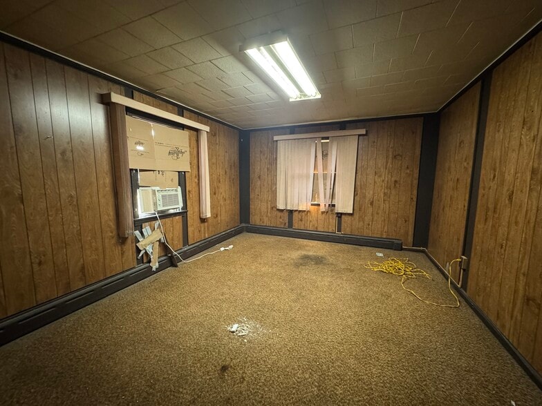 More Photos Of 37-39 Main St, Succasunna General Retail For Sale