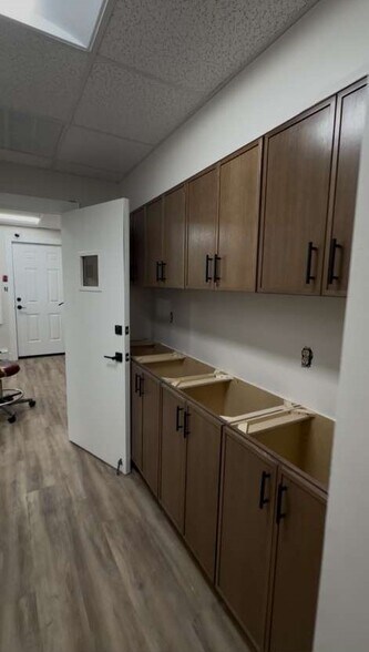 More Photos Of 650 Bergen Ave, Jersey City Medical For Lease