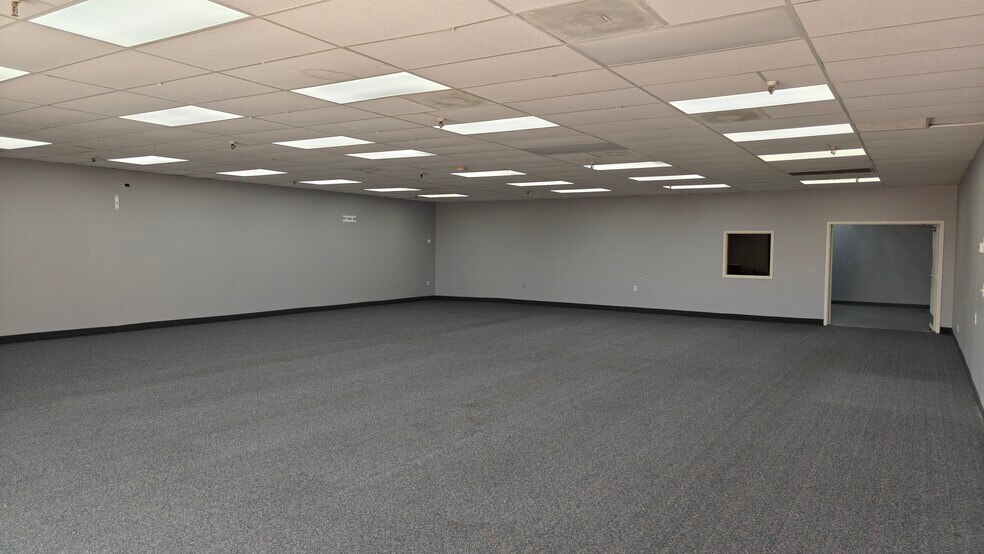 More Photos Of 2123 Southmore Ave, Pasadena Storefront Retail Office For Lease