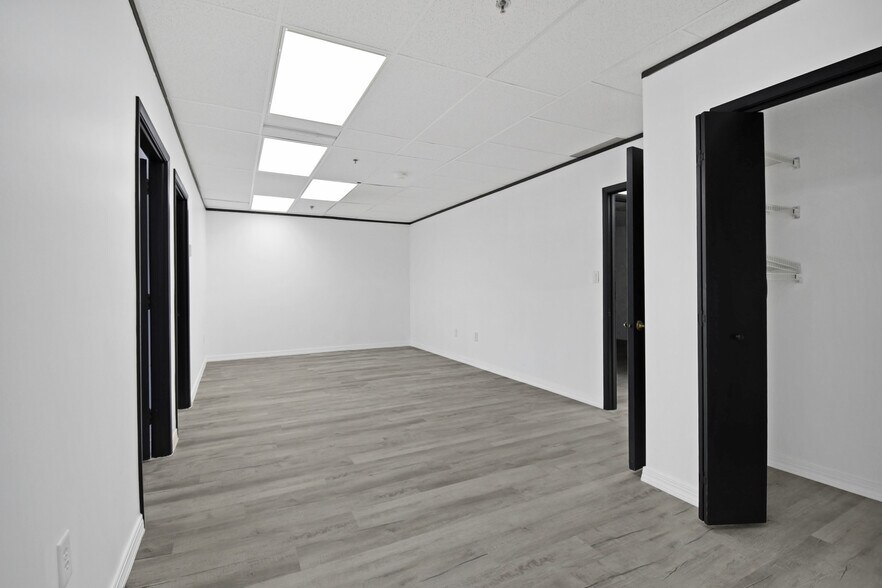 More Photos Of 233 E Bay St, Jacksonville Office For Sale