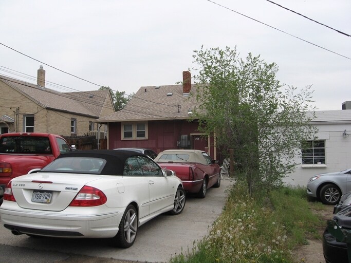 More Photos Of 2521 Sheridan Blvd, Edgewater General Retail For Sale