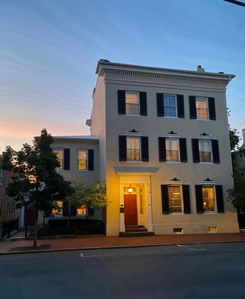 More Photos Of 112 W Church St, Frederick Office For Sale