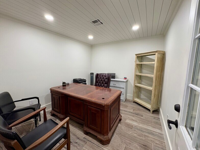 More Photos Of 8509 Egan Hwy, Crowley Warehouse For Sale