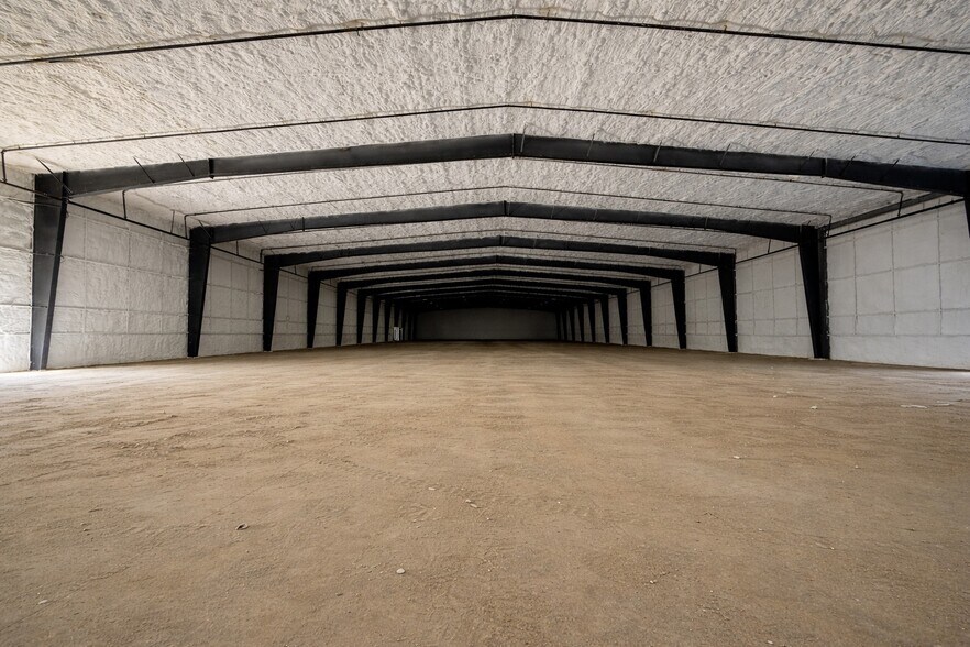 More Photos Of 350 Lafferty Ln, Dover Unknown For Lease