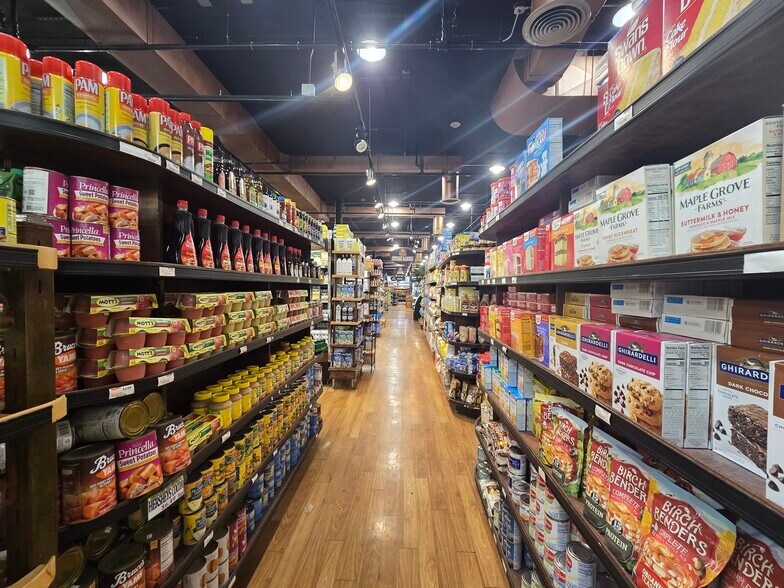 More Photos Of 226-228 Washington St, Hoboken Storefront For Sale