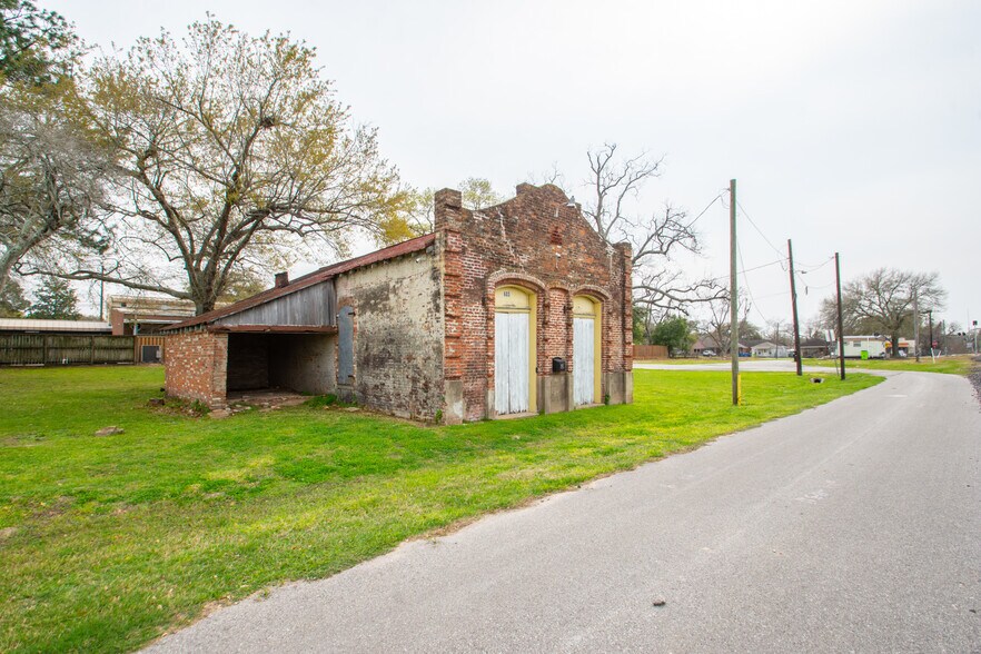 More Photos Of 603 Calhoun St, Richmond Office Residential For Sale