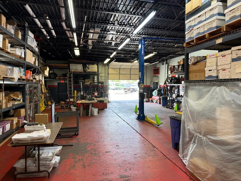 More Photos Of 218 Putcan Ave, Essington Industrial For Lease