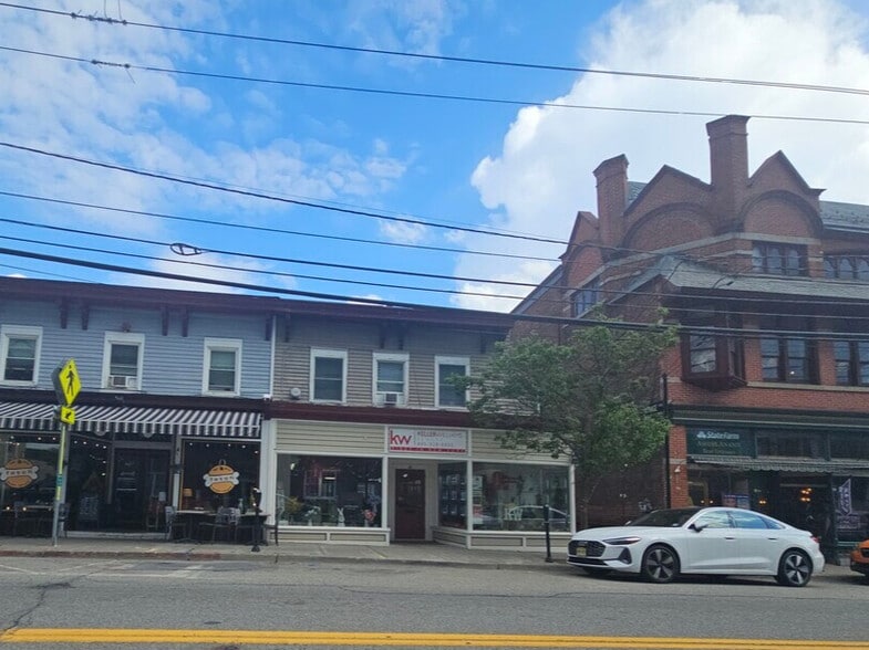 More Photos Of 46 Main St, Warwick Office Residential For Sale