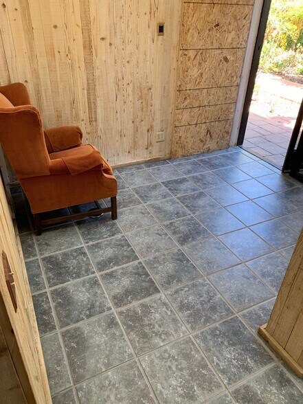 More Photos Of 4848 Colt St, Ventura Manufacturing For Sale