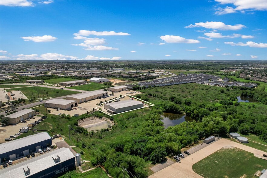 More Photos Of 1481 Robert S Light Blvd, Buda Warehouse For Sale