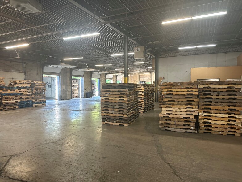 More Photos Of 85-125 Hankes Ave, Aurora Warehouse For Sale