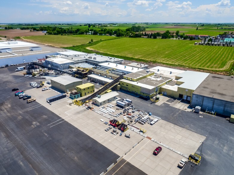 More Photos Of 430 7th Ave S, Buhl Manufacturing For Lease