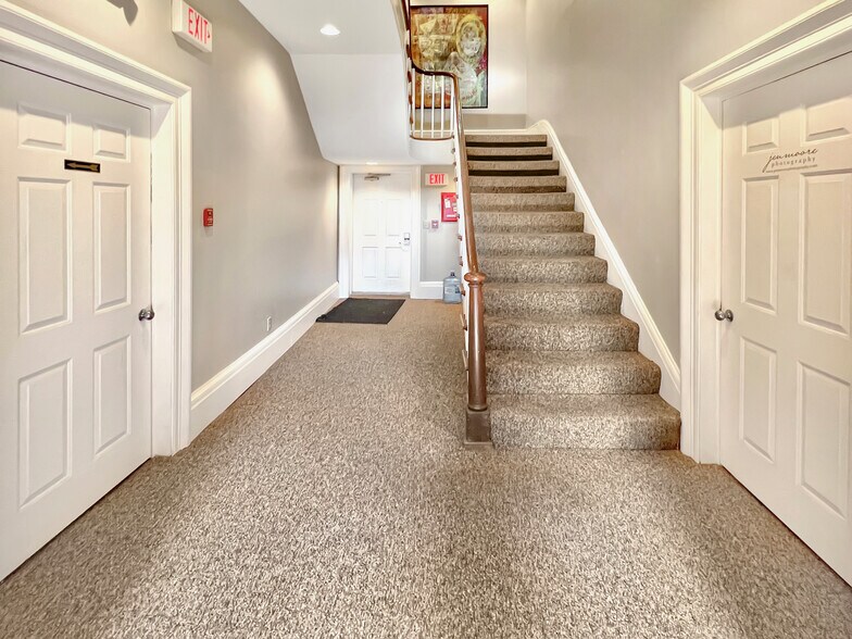 More Photos Of 11006 Reading Rd, Cincinnati Office For Lease