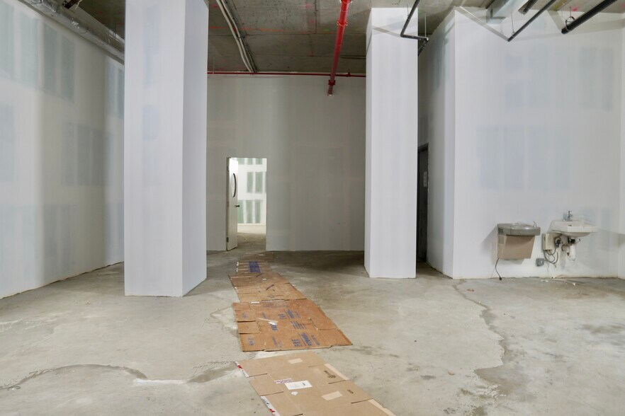 More Photos Of 136-18 Maple Ave, Flushing Apartments For Lease