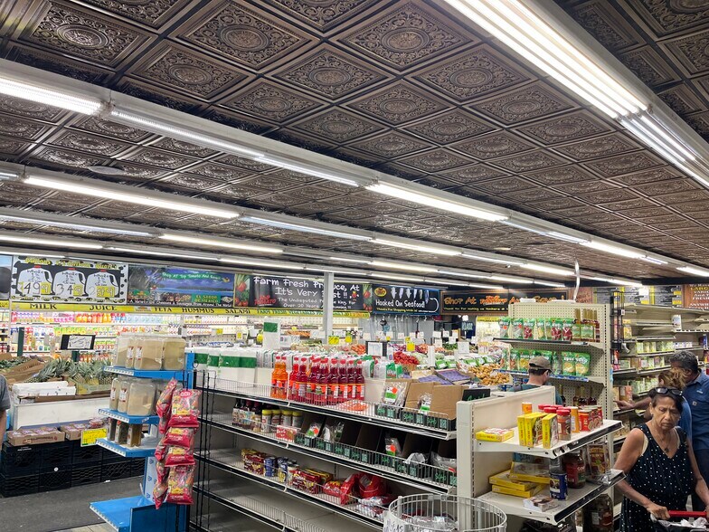 Primary Photo Of 420 S Broadway, Yonkers Storefront Retail Office For Lease