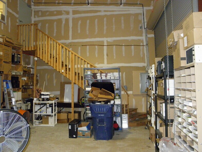 More Photos Of 1710 Orleans St, Mandeville Office For Sale