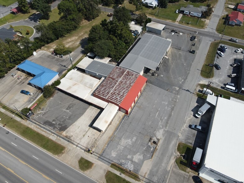 More Photos Of 433 S Main St, Swainsboro Showroom For Sale