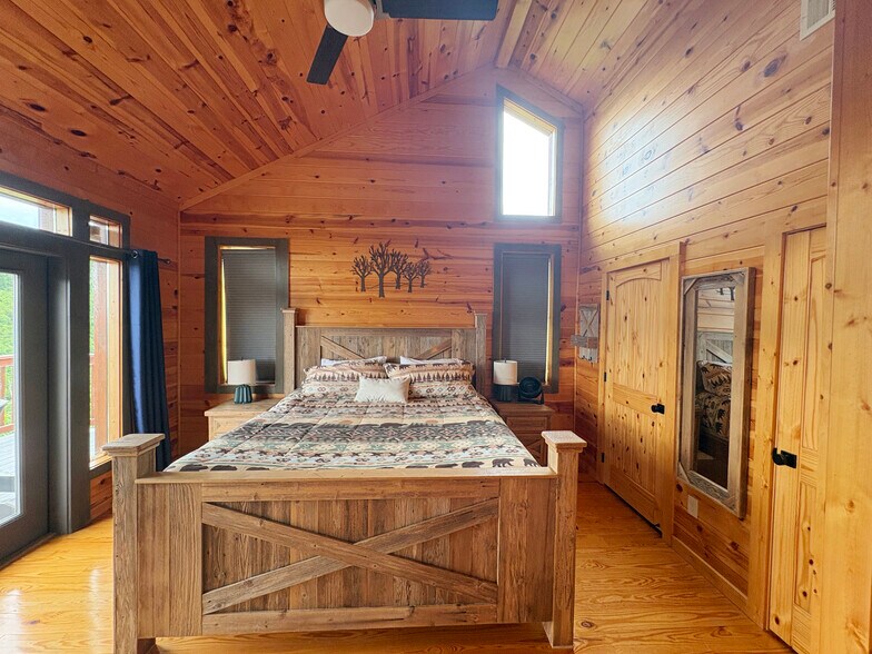 More Photos Of 433 Red Hawk Way, Gatlinburg Specialty For Sale