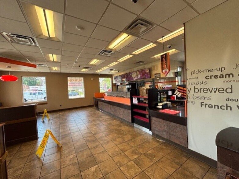 More Photos Of 1389 & 1399 Dixwell Ave, Hamden General Retail For Sale