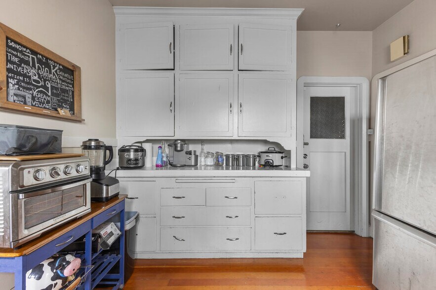 More Photos Of 2900 Barrett Ave, Richmond Multifamily For Sale