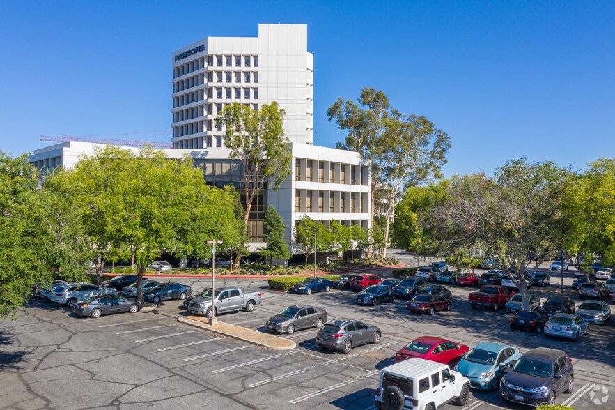 More Photos Of 100 W Walnut St, Pasadena Office For Lease