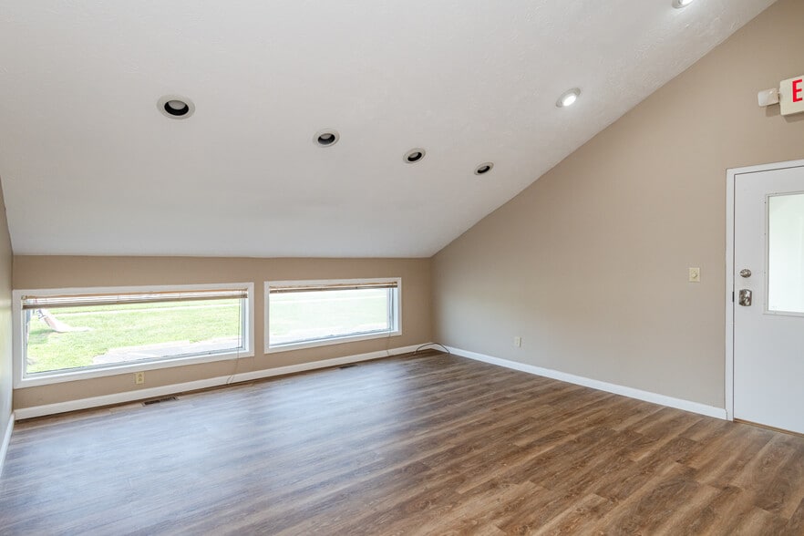 More Photos Of 6750 Brandt Pike, Huber Heights Medical For Lease