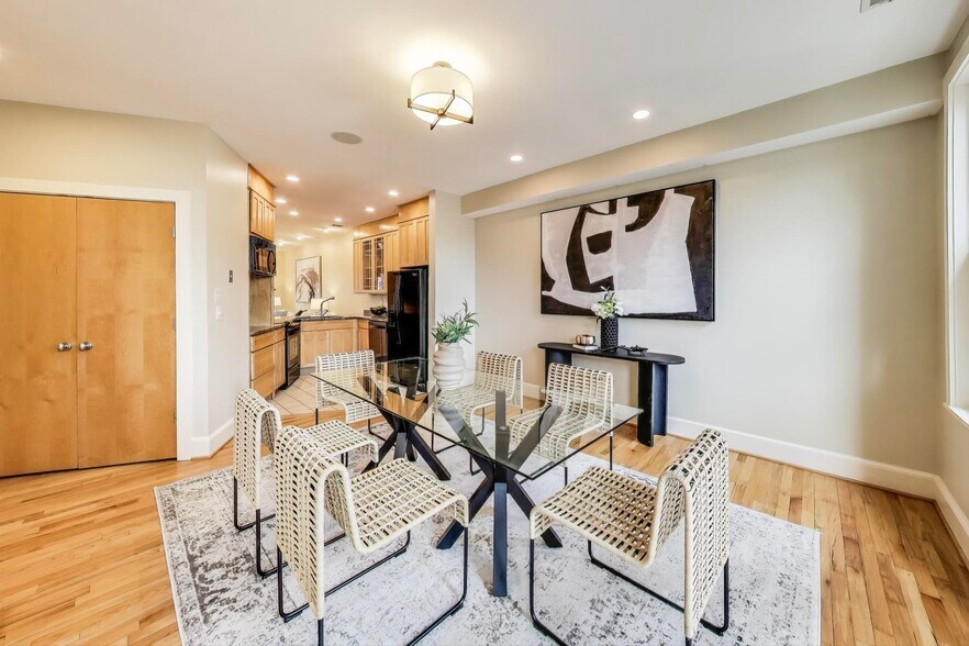 More Photos Of 1324 10th St NW, Washington Apartments For Sale