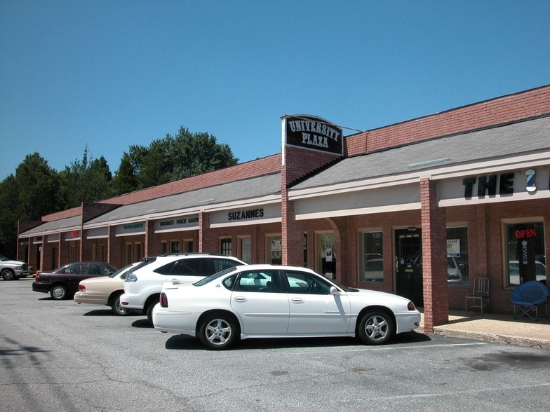 More Photos Of 4022 University Ave, Columbus Storefront Retail Office For Lease