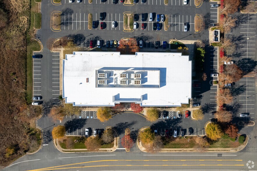 More Photos Of 150 Riverside Pky, Fredericksburg Office For Lease