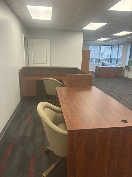 More Photos Of 29 Noblestown Rd, Carnegie Office For Lease