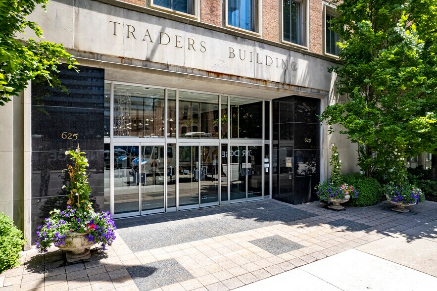 More Photos Of 625 Church St, Toronto Office For Lease