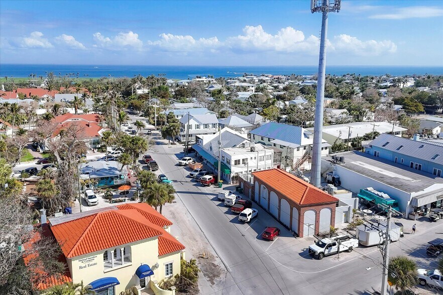 More Photos Of 444 4th St E, Boca Grande Freestanding For Sale