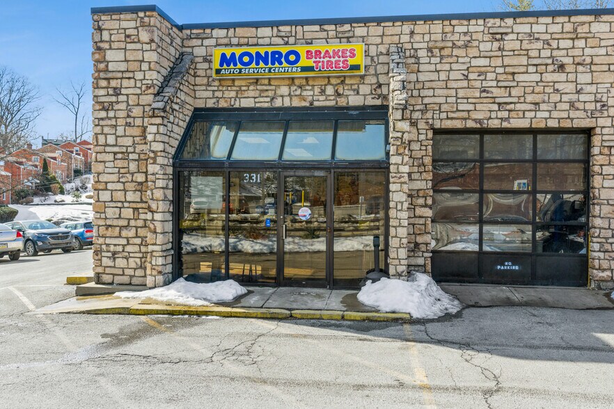 More Photos Of 331 Cochran Rd, Mt Lebanon Freestanding For Sale