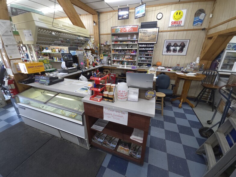 More Photos Of 10543 Old Lake Rd, Lake City Service Station For Sale