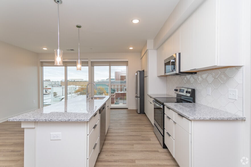 More Photos Of 650 N Main St, High Point Apartments For Lease