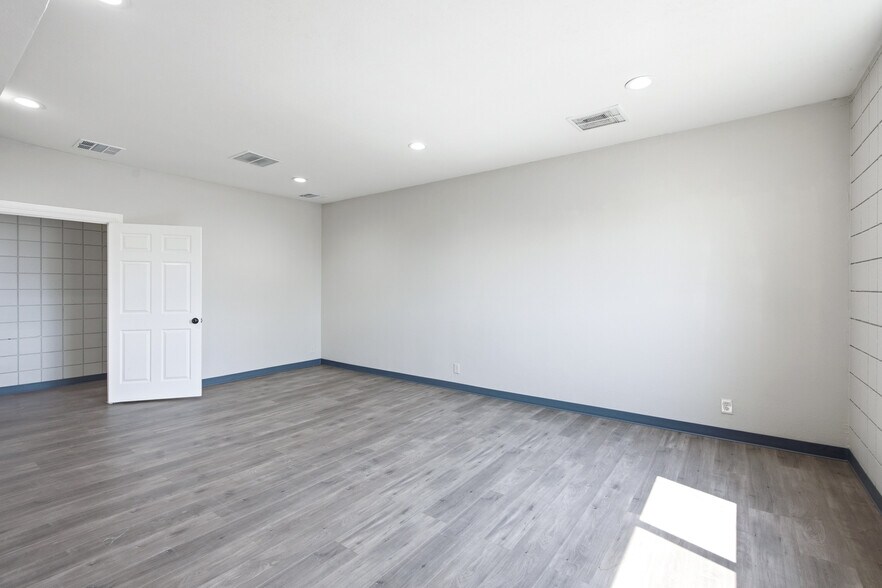 More Photos Of 247 E Highland Ave, San Bernardino Office Residential For Sale