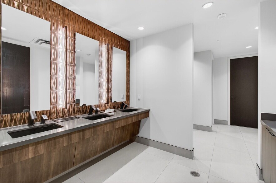 More Photos Of 1489-1499 W Palmetto Park Rd, Boca Raton Unknown For Lease