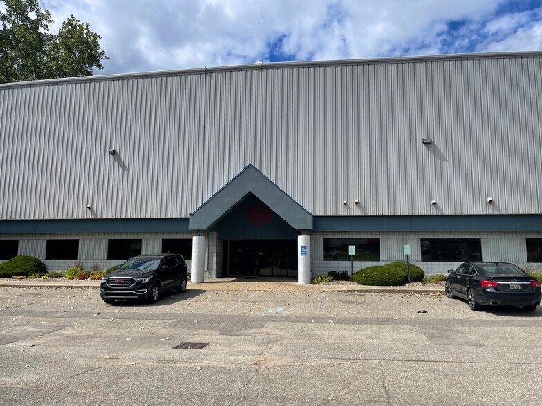 More Photos Of 4714 Circuit Ct, Wayland Manufacturing For Lease