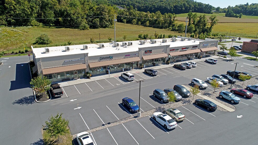 747769 Middletown Rd, Hummelstown, PA 17036 Retail For Lease