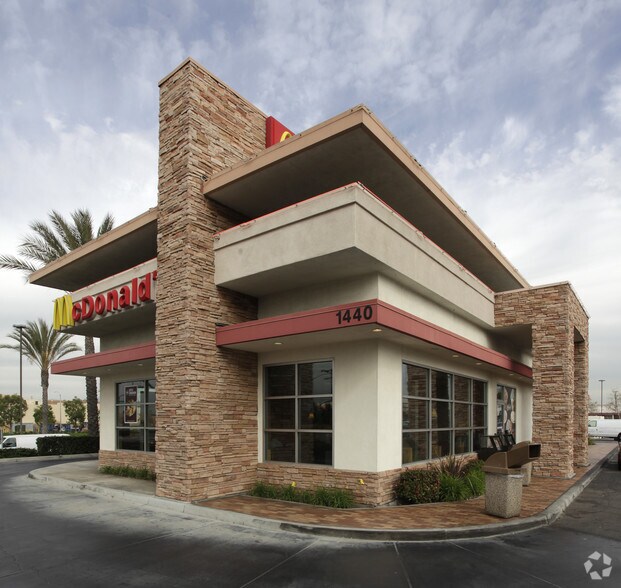 More Photos Of 1500 N Lemon St, Anaheim Unknown For Lease