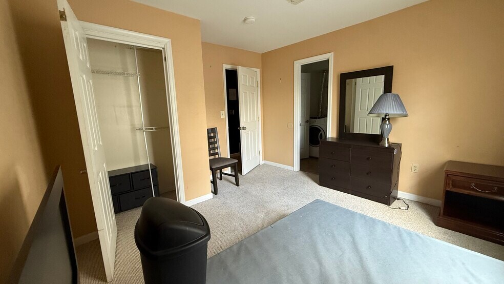 More Photos Of 5212 Astor Pl SE, Washington Assisted Living For Lease