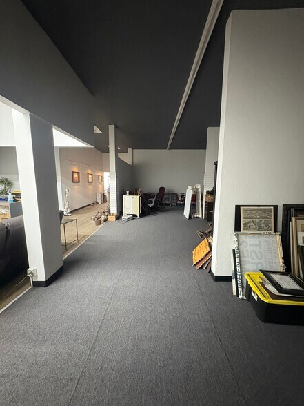 More Photos Of 333 Main St, Shelby General Retail For Sale