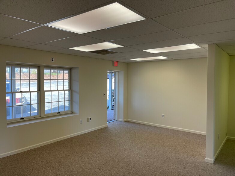 More Photos Of 1128 State Route 31, Lebanon Office For Lease