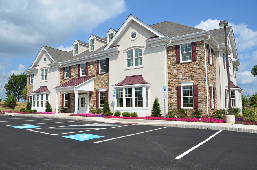 More Photos Of 140 Clemens Rd, Harleysville Office For Lease