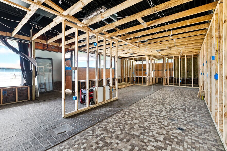 More Photos Of 6241 Westbank Expy, Marrero Restaurant For Sale